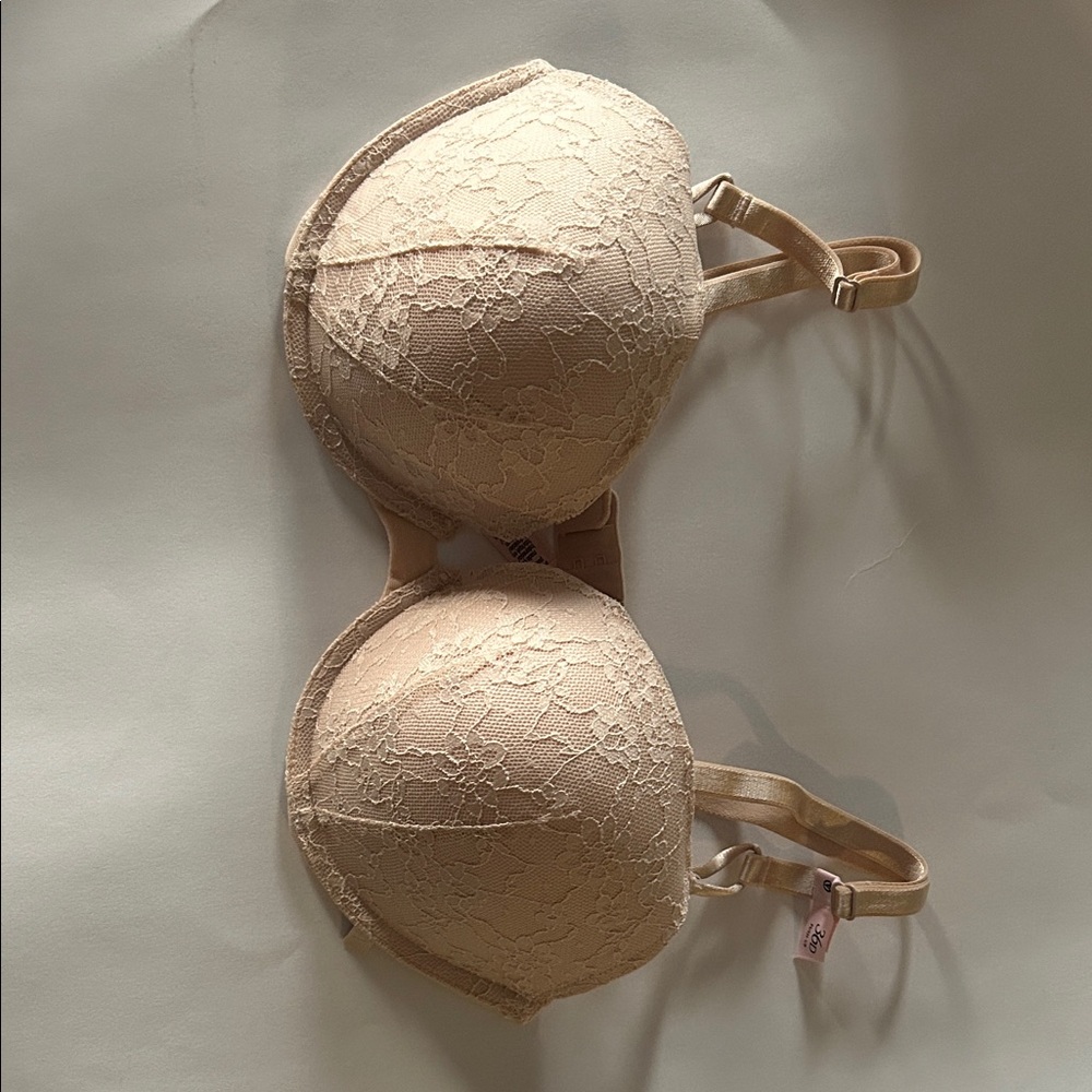 Victoria's Secret Beige Lace Bra